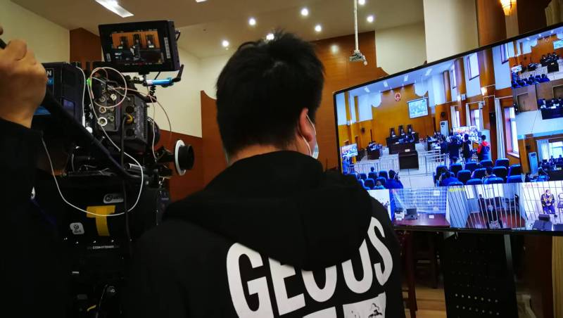 AI生成VS人工创意——开化县广告片拍摄公司的技术浪漫主义实践